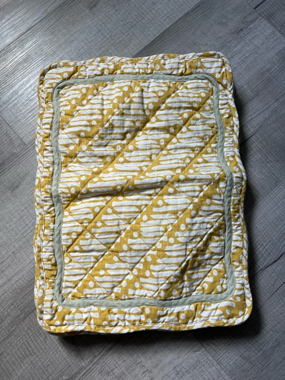 WEST ELM x RHODE 6 pc Batik Cotton Placemats Cottagecore Yellow Green Scalloped